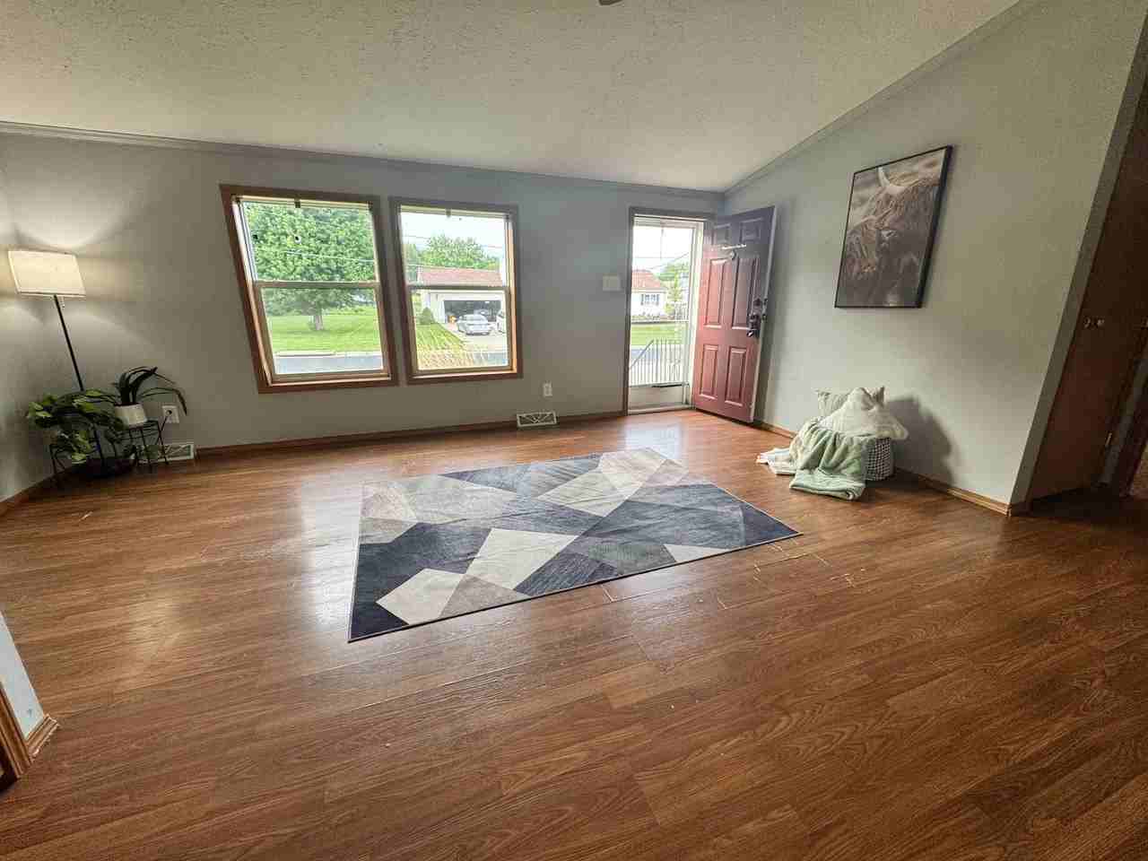 215 Greenbush Dr - Photo 6 of 47