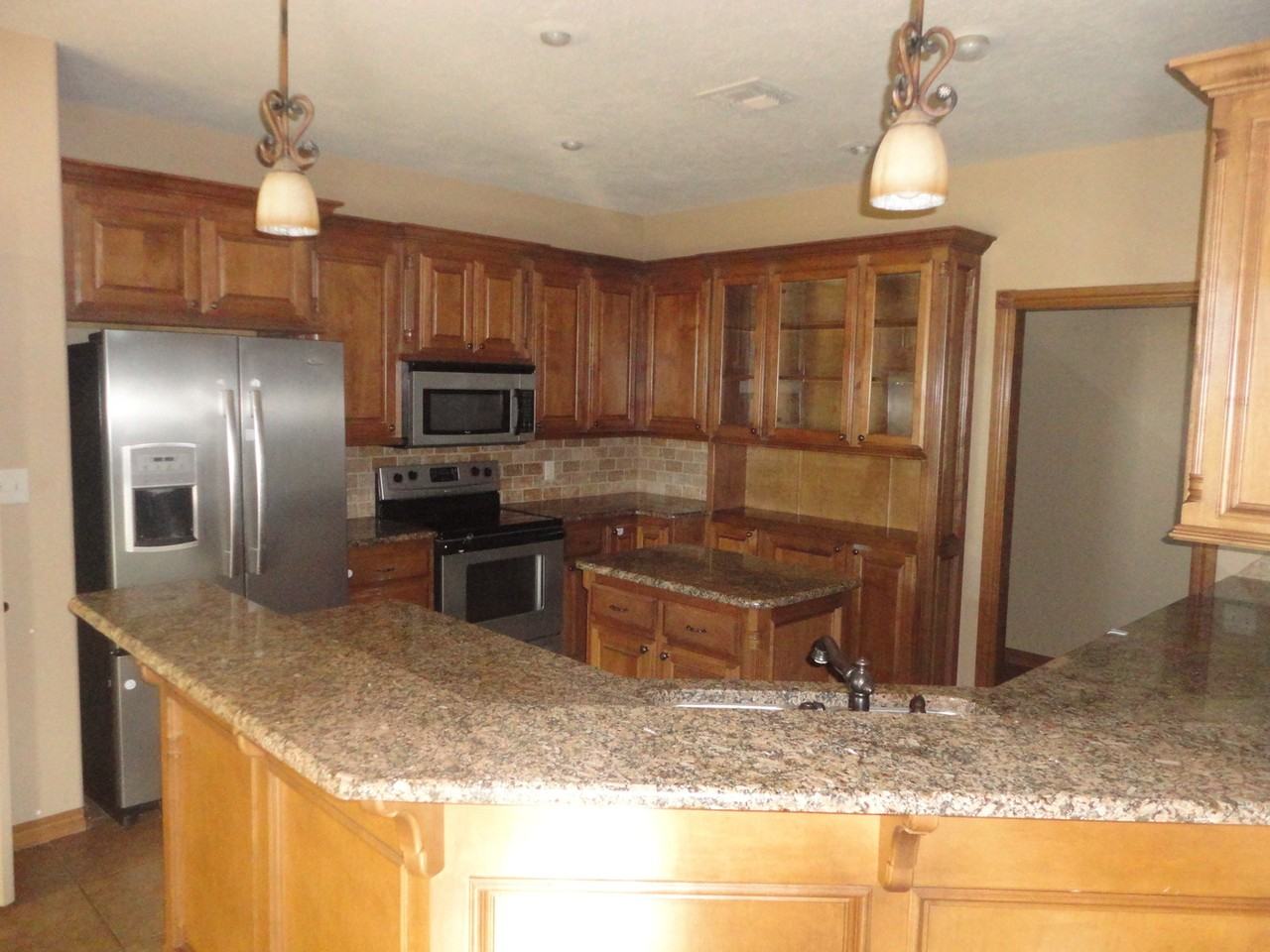 6611 Ne Watts Rd - Photo 7 of 23