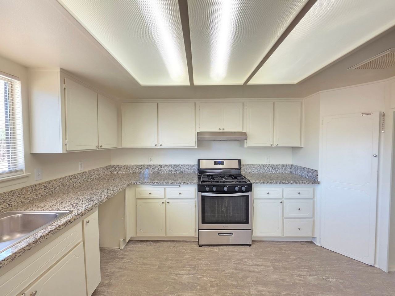 20325 Airway Blvd - Photo 3 of 20