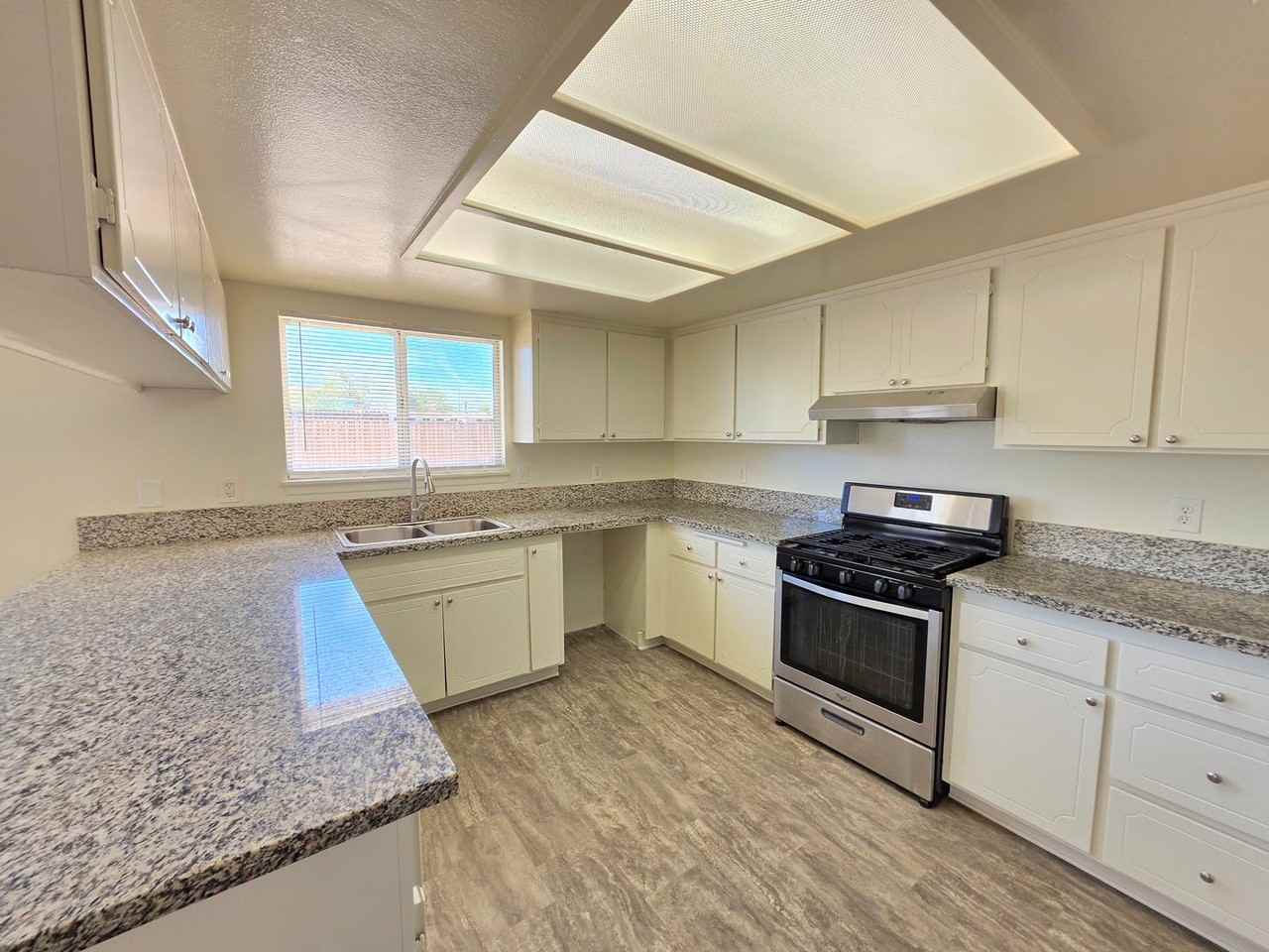 20325 Airway Blvd - Photo 5 of 20