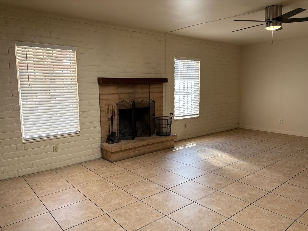 7481 E Tamara Dr - Photo 2 of 18