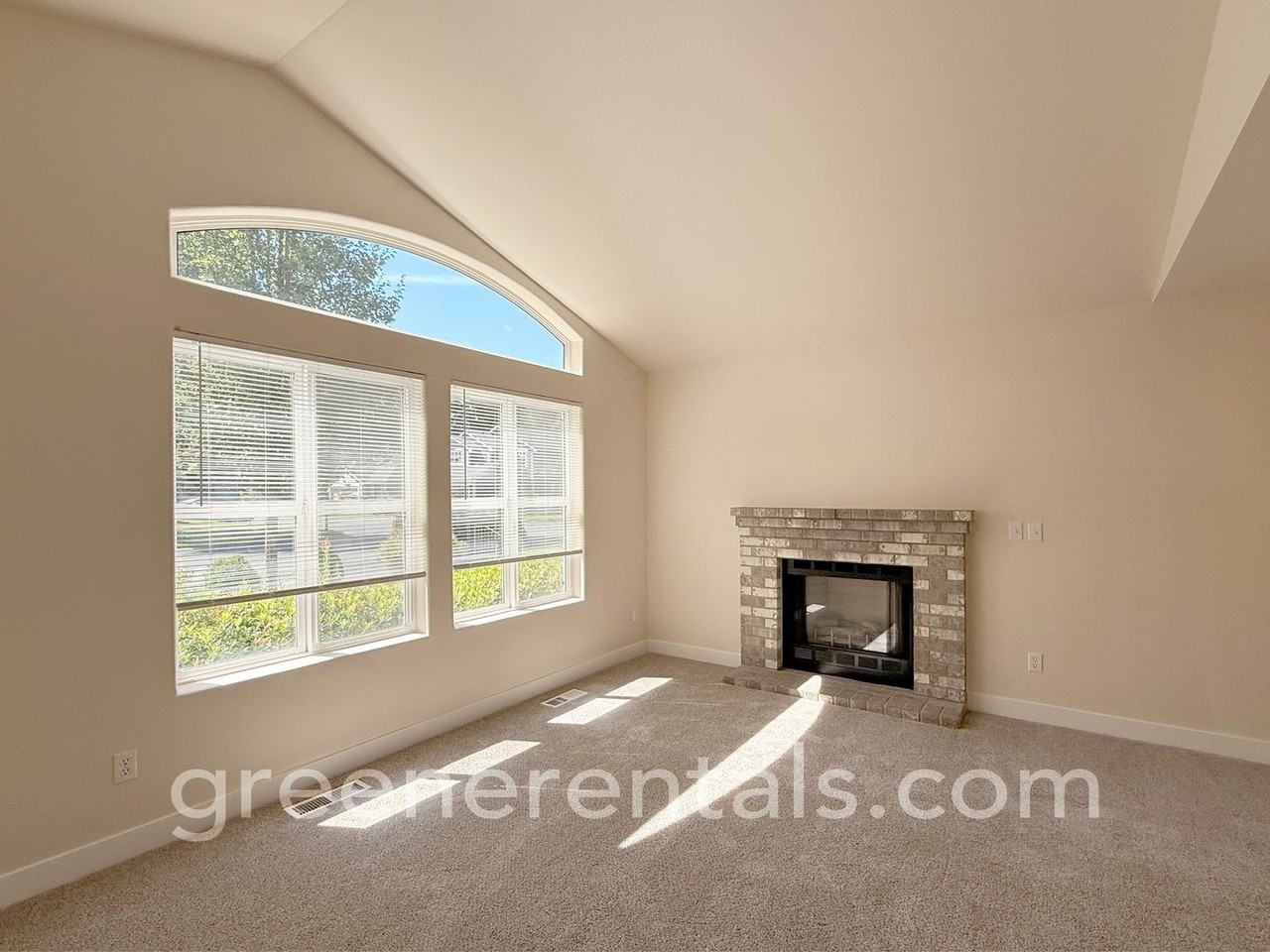 4520 Beckonridge Ln Se - Photo 4 of 22
