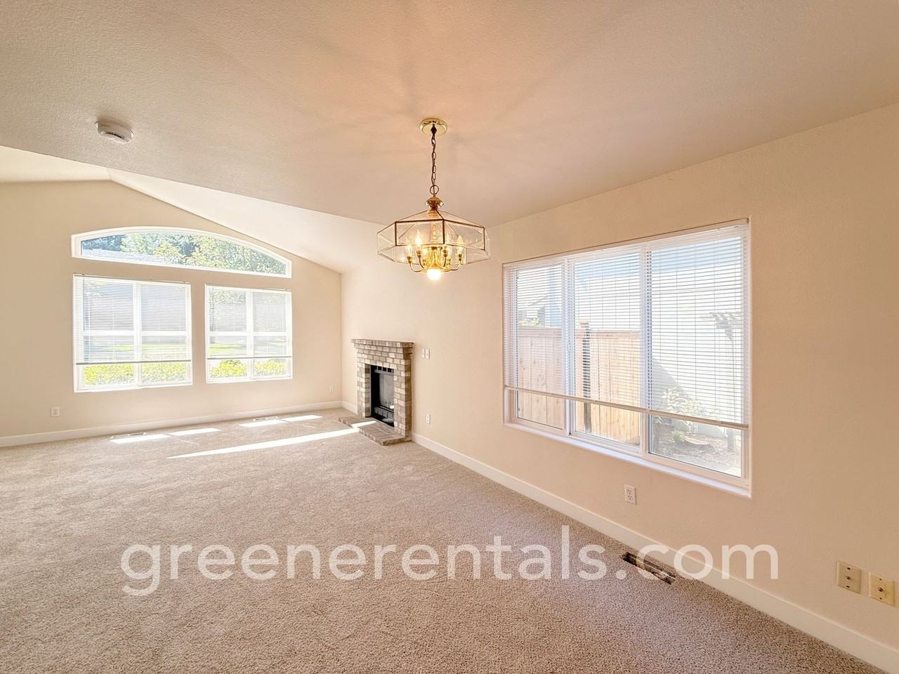 4520 Beckonridge Ln Se - Photo 6 of 22