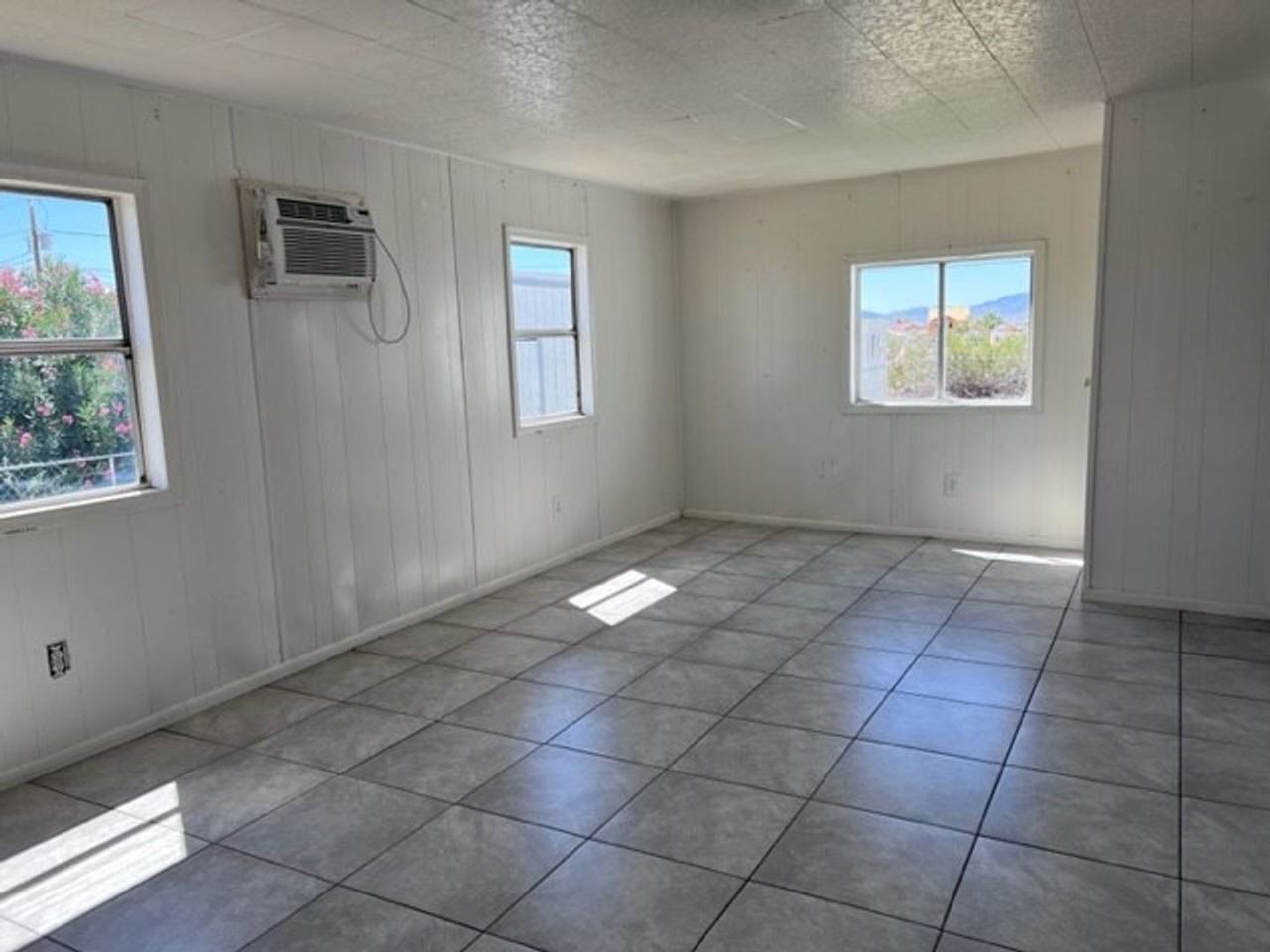 1288 Pima Way - Photo 4 of 22