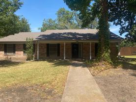 423 Shady Brook Pl - Photo 1 of 1