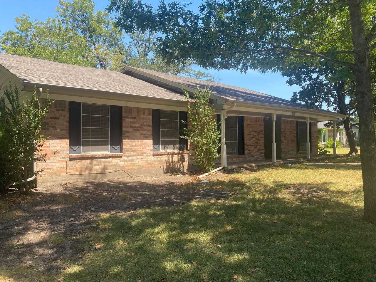 423 Shady Brook Pl - Photo 3 of 21