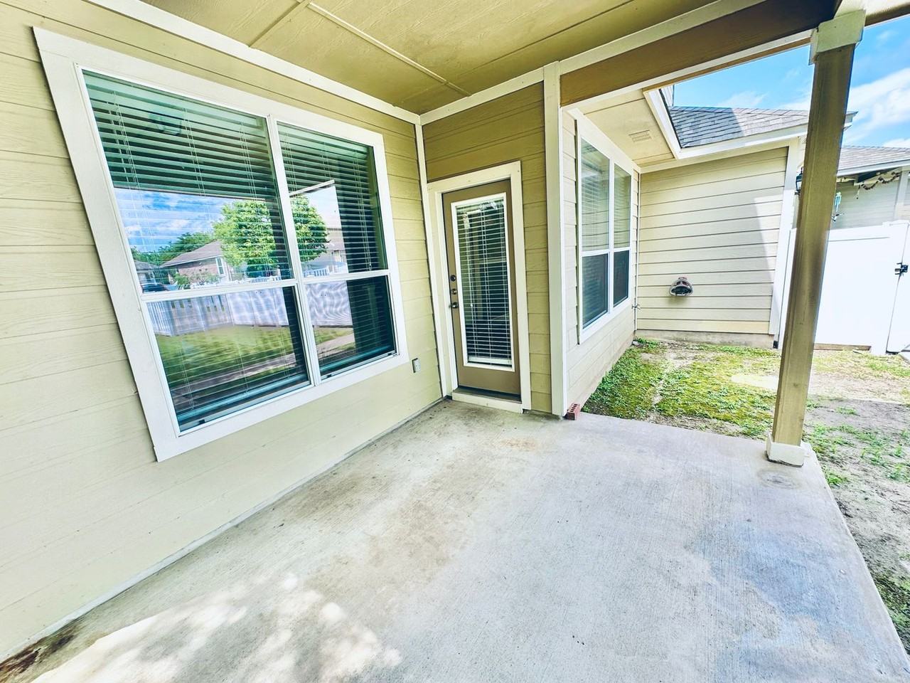 408 Yucca House Dr - Photo 2 of 50