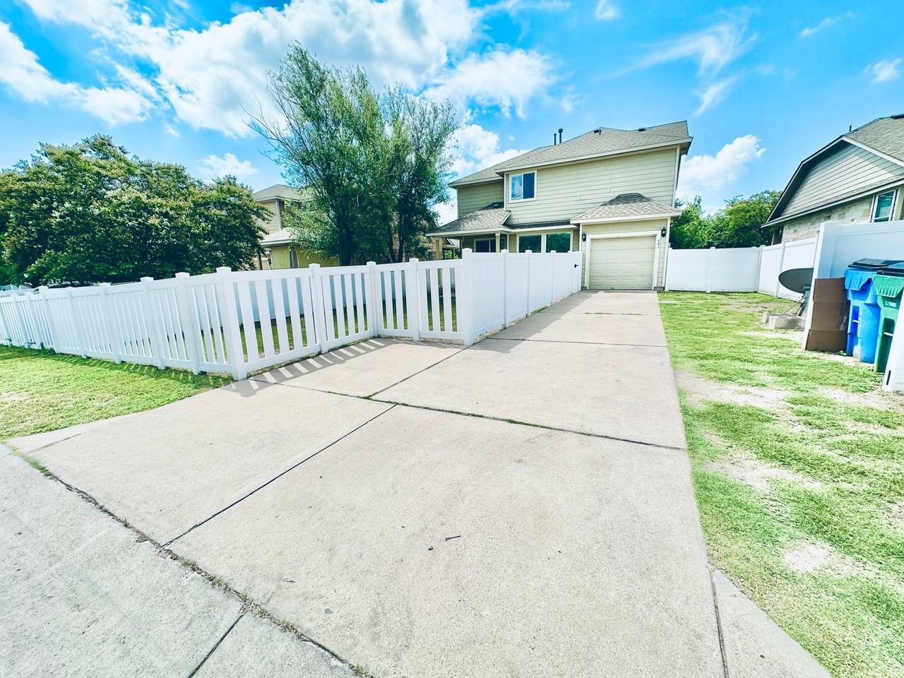408 Yucca House Dr - Photo 4 of 50