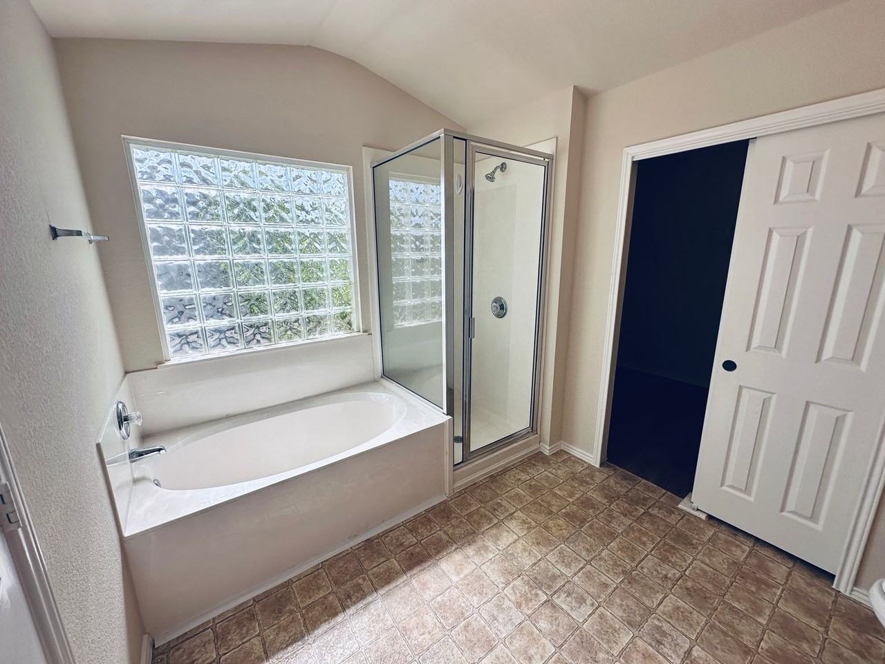 408 Yucca House Dr - Photo 7 of 50