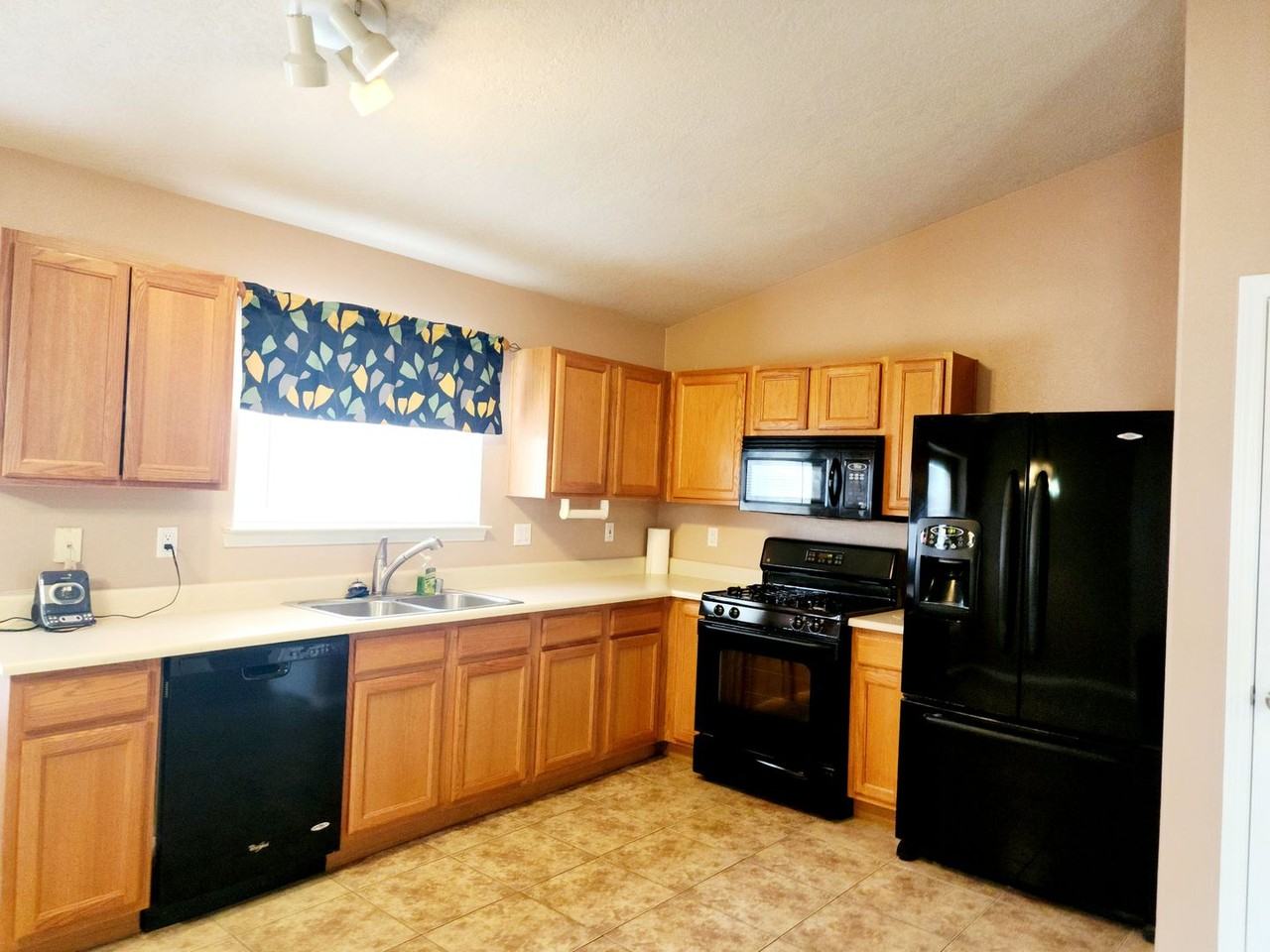 764 Terracotta Pl Sw - Photo 4 of 17