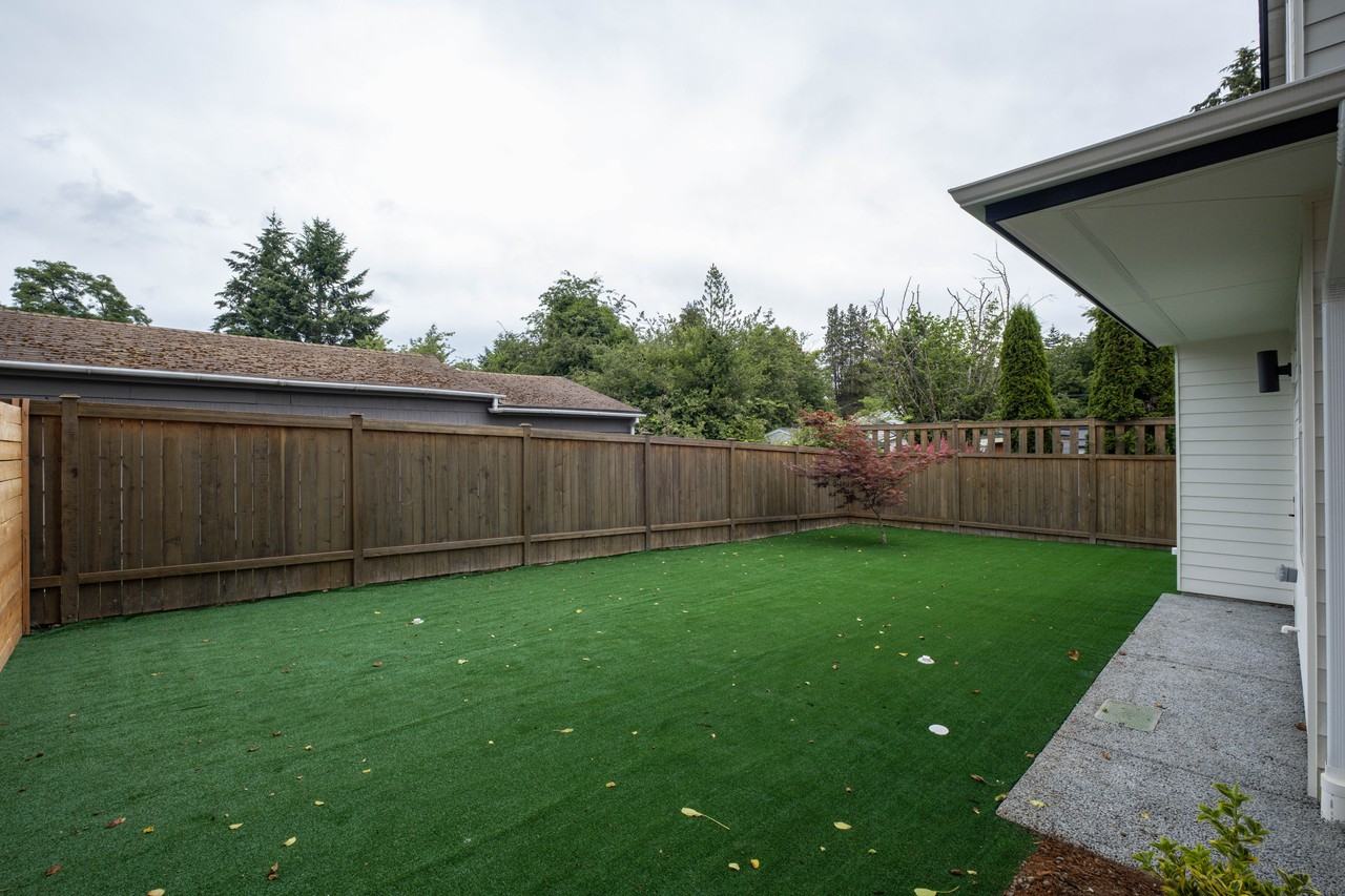11518 16th Ave Ne #NA - Photo 3 of 28