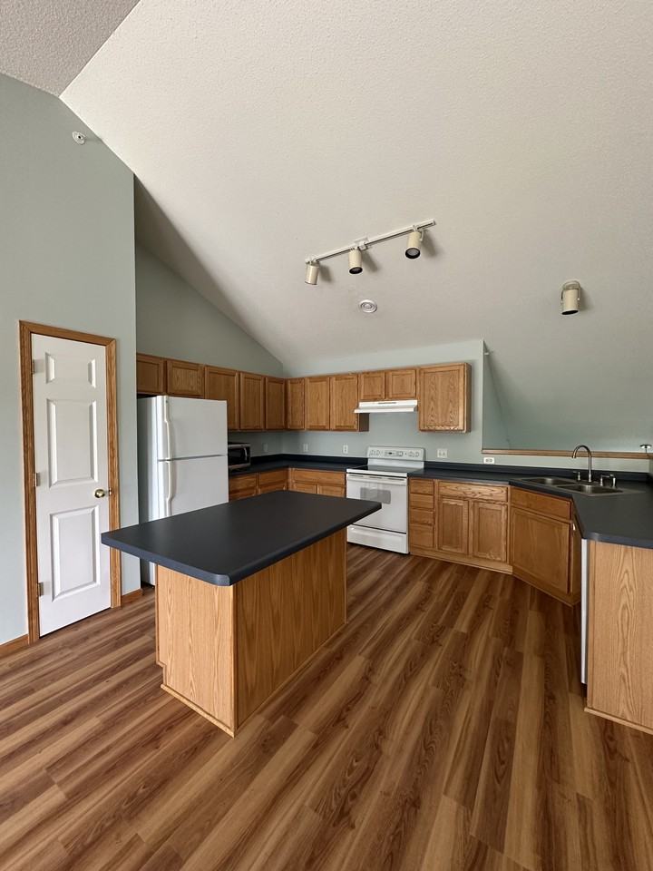 1209 Timber Way #NA - Photo 6 of 24