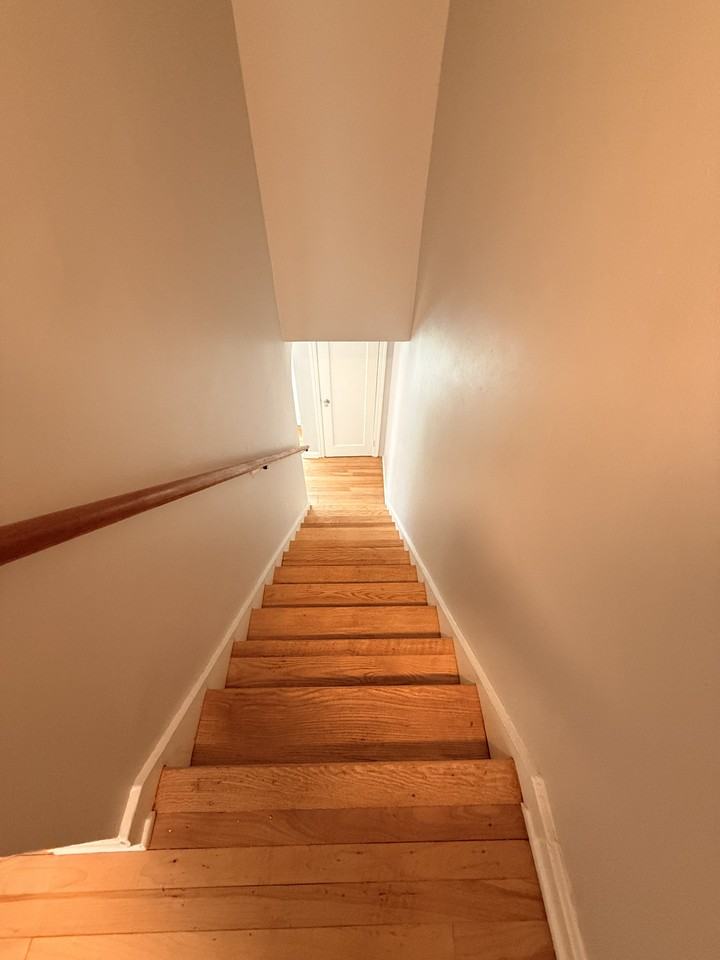 119 121 Highland Ave Windsor Ct 06095 #121 - Photo 2 of 11