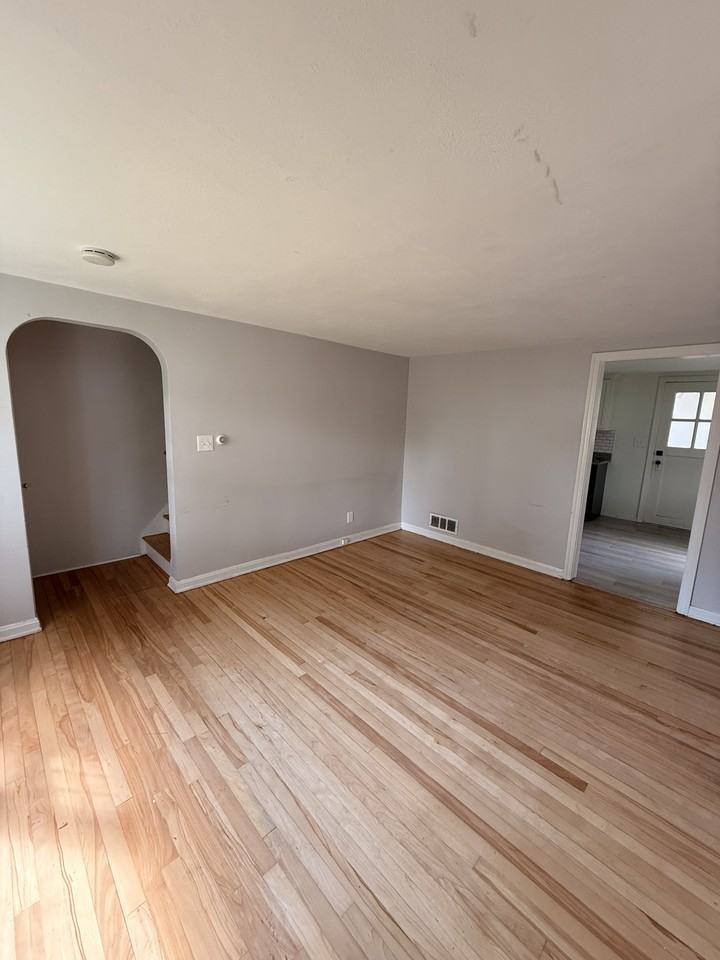 119 121 Highland Ave Windsor Ct 06095 #121 - Photo 7 of 11