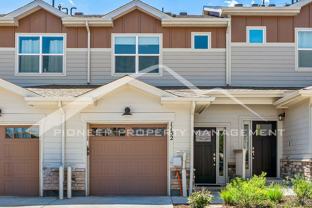 1152 Oak St - Photo 1 of 1