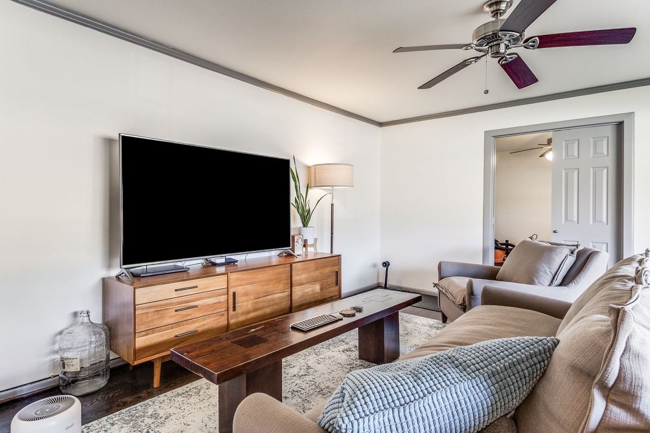 10312 Sylvia Dr - Photo 4 of 13
