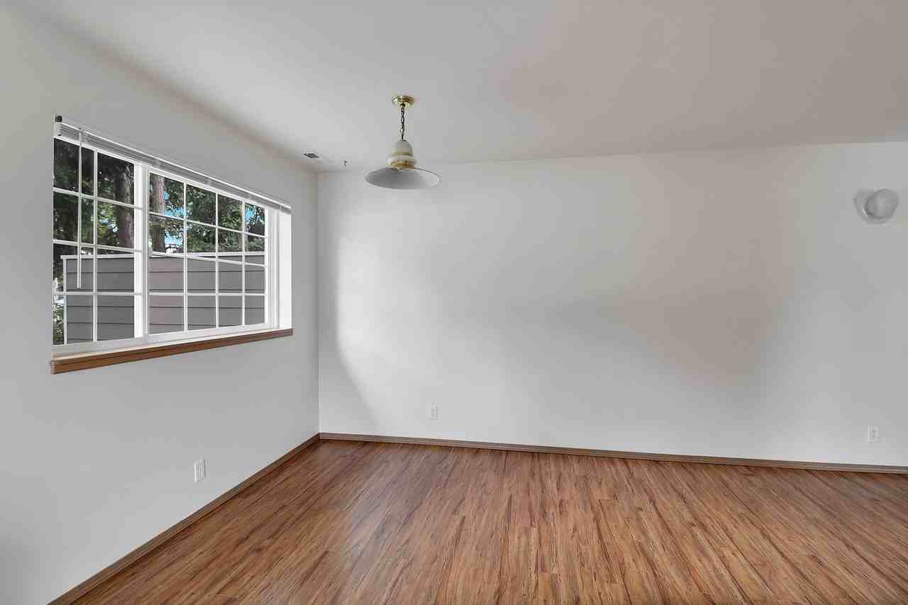 729 Nw Paragon Pl #2 - Photo 5 of 13