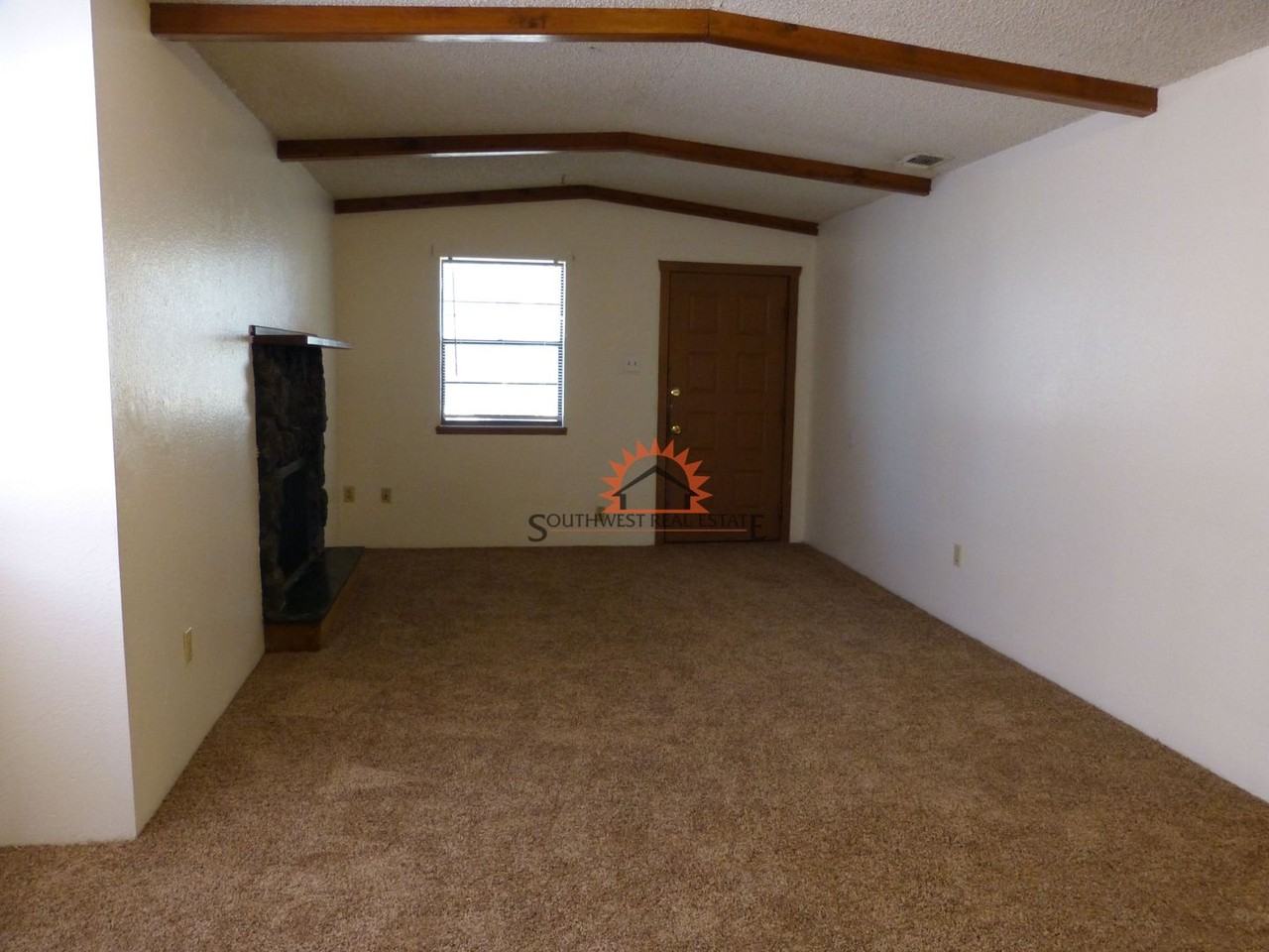 602 Sheldon St - Photo 2 of 15