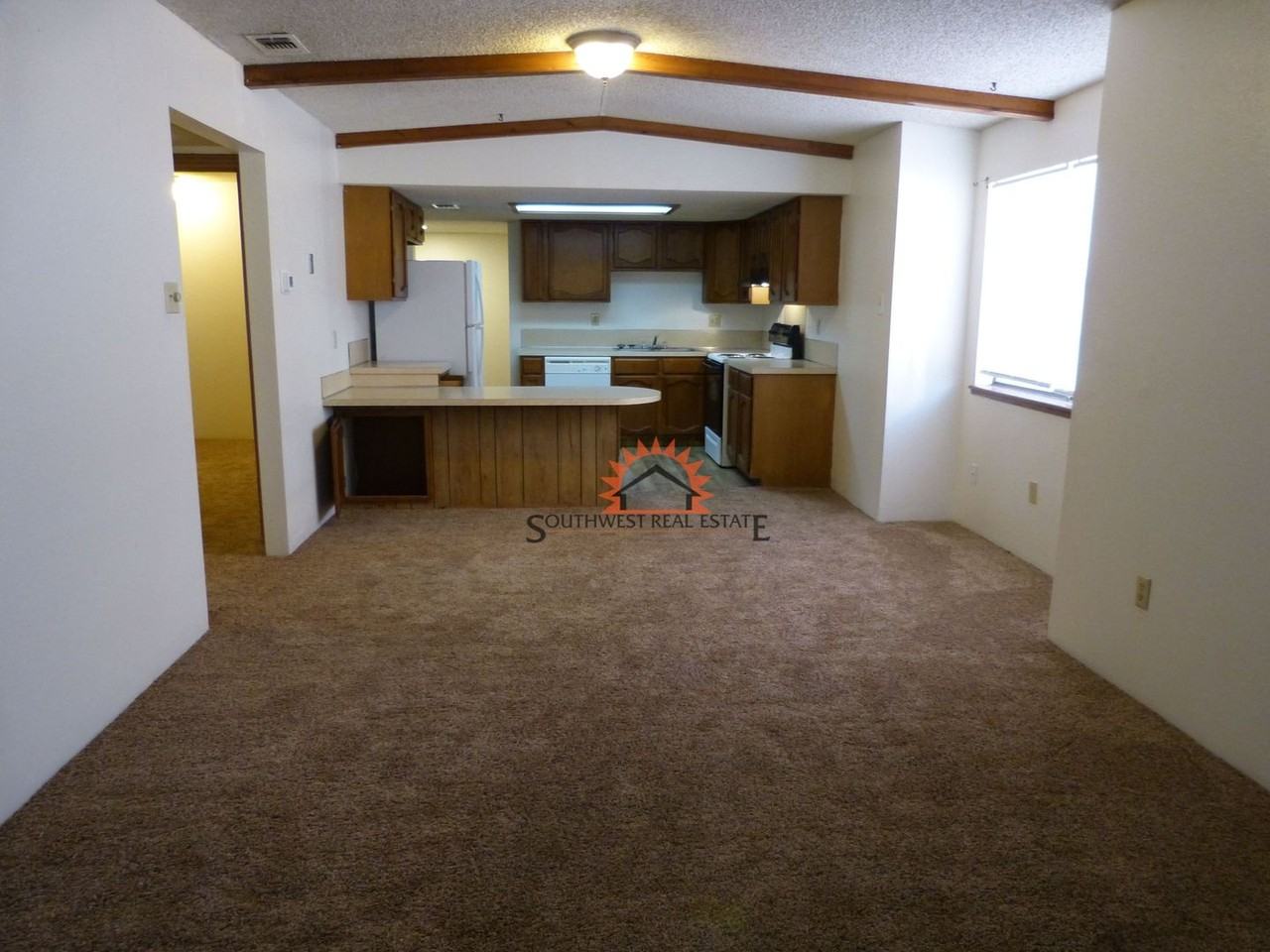 602 Sheldon St - Photo 3 of 15