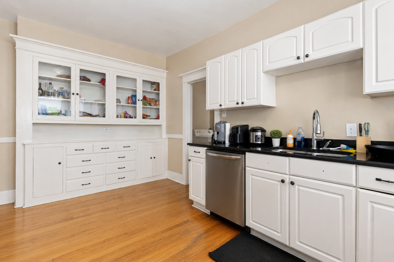1419 Meade St #NA - Photo 4 of 30