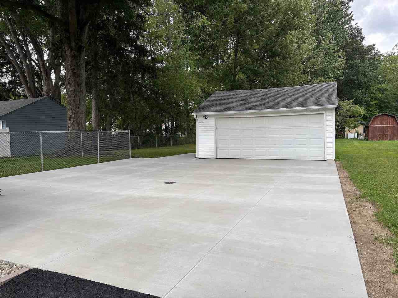 7567 Inland Dr #NA - Photo 4 of 24