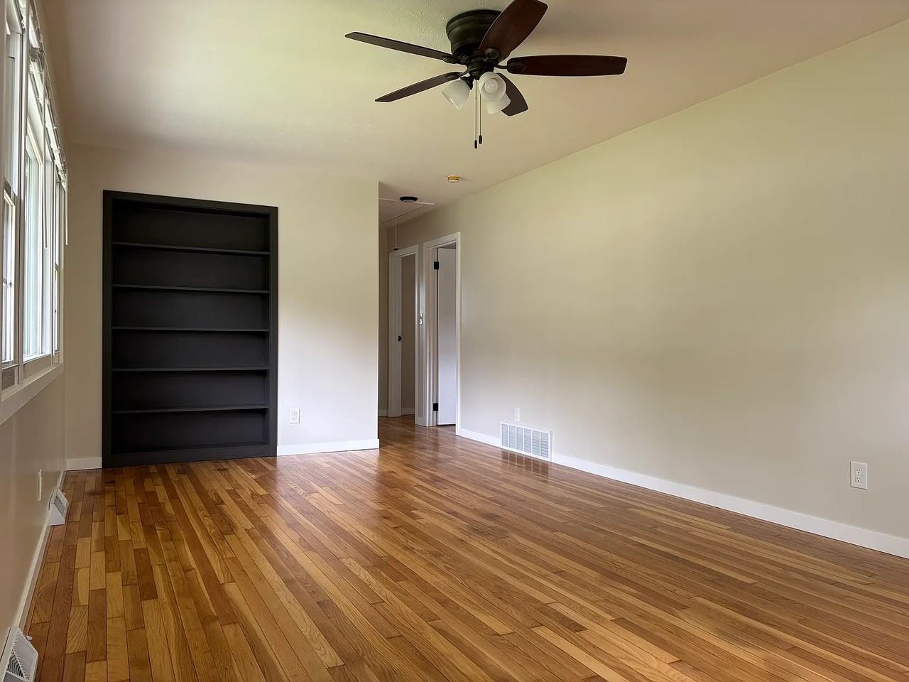7567 Inland Dr #NA - Photo 6 of 24