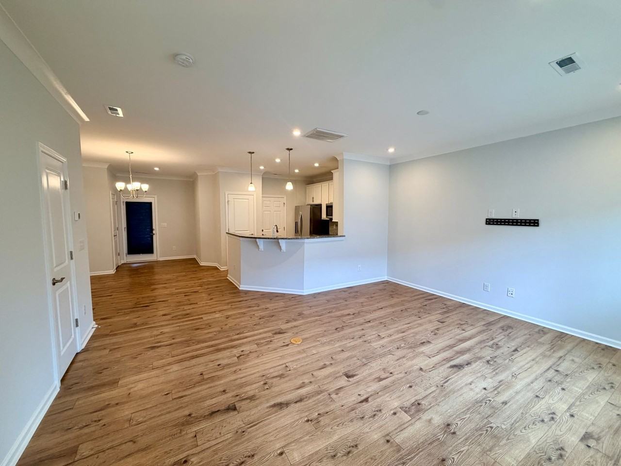 22024 Lani Dr - Photo 2 of 23