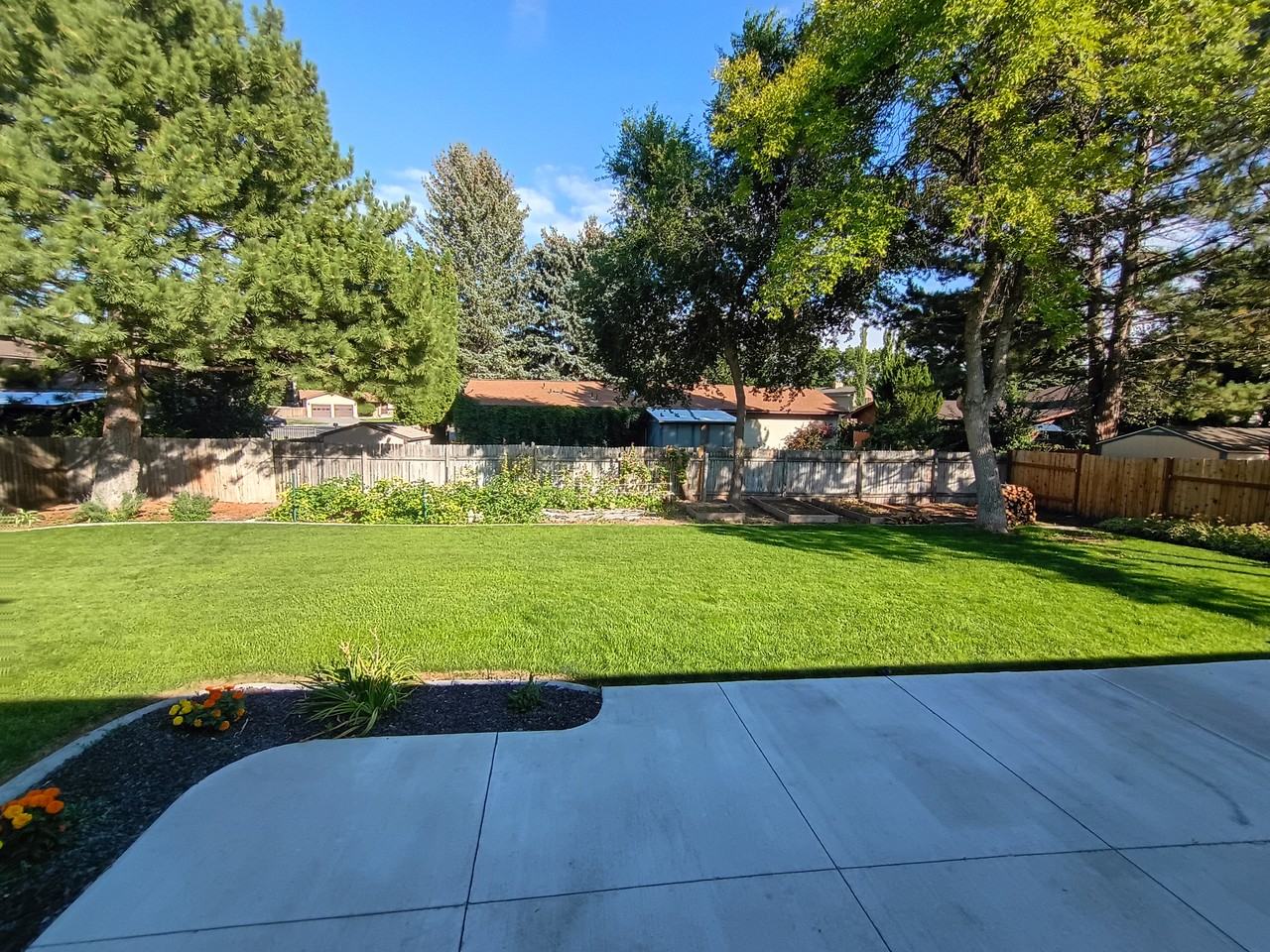 725 Dickson Ave #NA - Photo 4 of 8