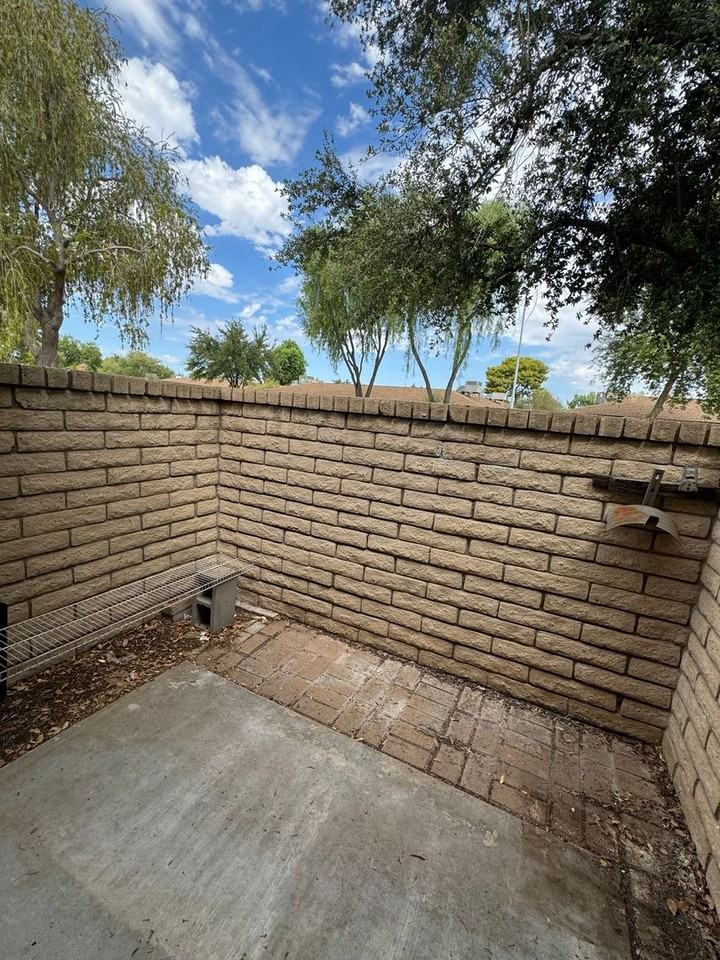 1153 E Vaughn St #C - Photo 7 of 11