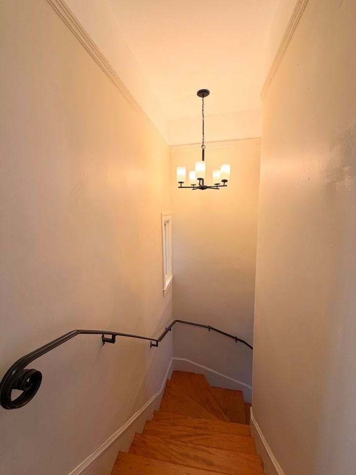 762 Brunswick St - Photo 3 of 26