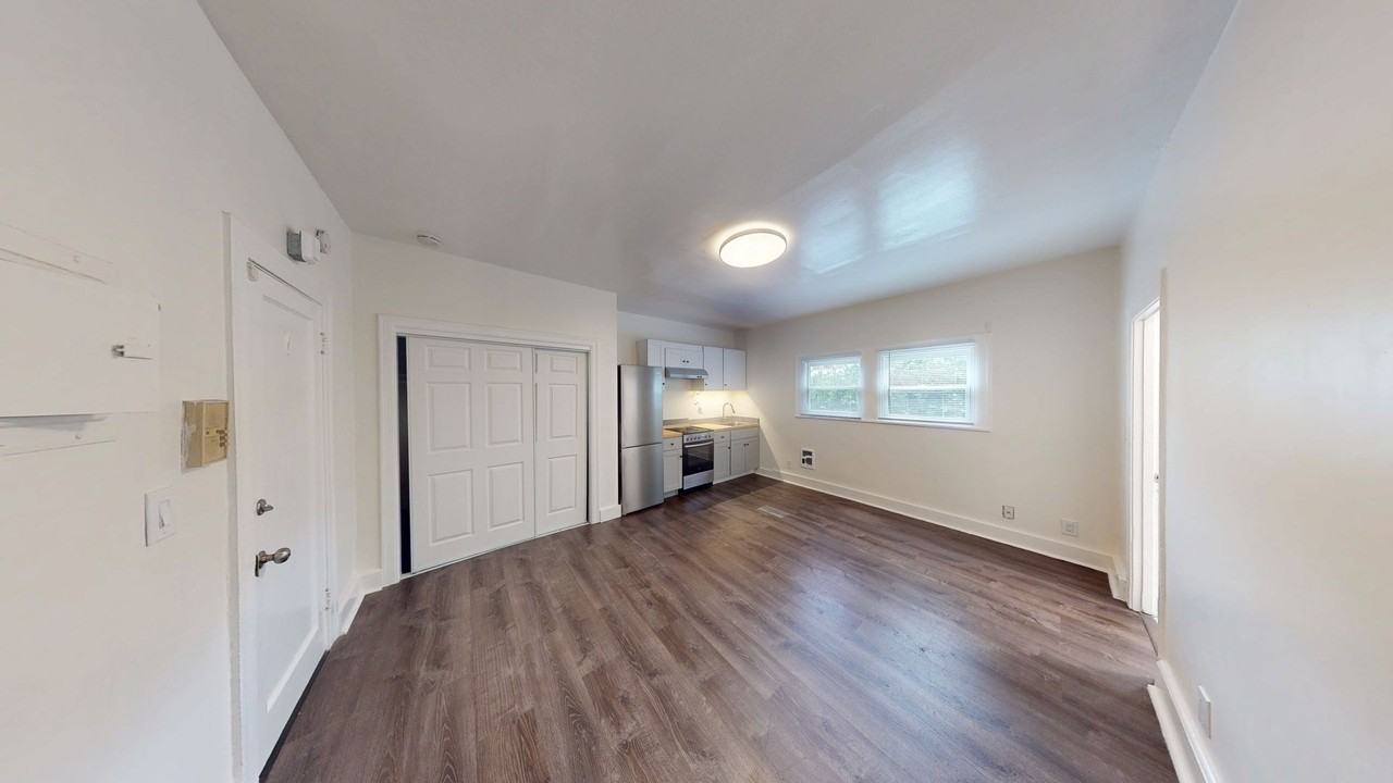 535 41st Street - Photo 2 of 31