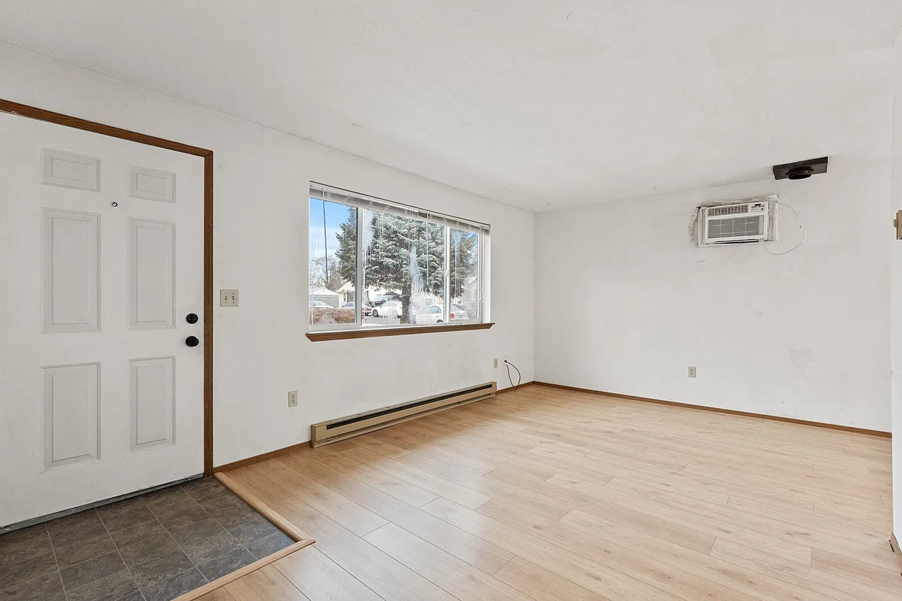 824-830 East North Avenue - Photo 5 of 5