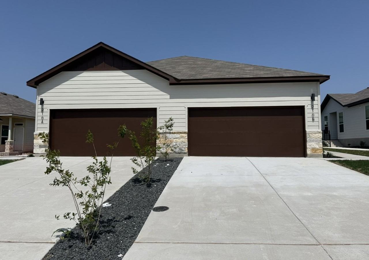 210 Schrader Dr #B - Photo 4 of 33