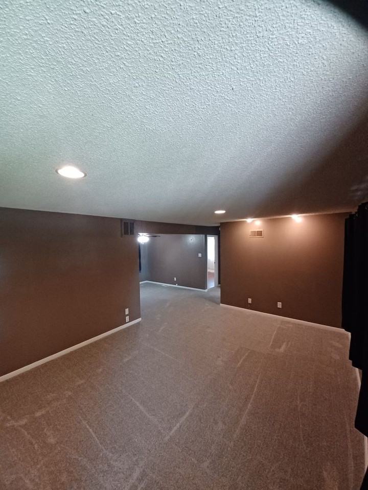 4227 Sw Drury Ln - Photo 3 of 35