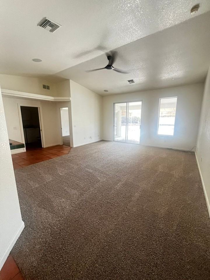 210 White Oak Dr - Photo 2 of 18