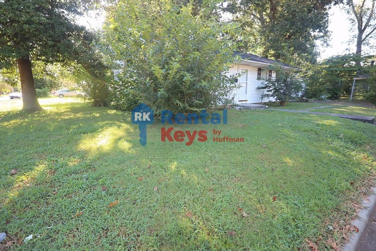 2101 Waggoner Ave - Photo 2 of 25