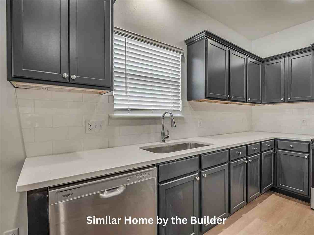 2712 Sw I Ave - Photo 4 of 21