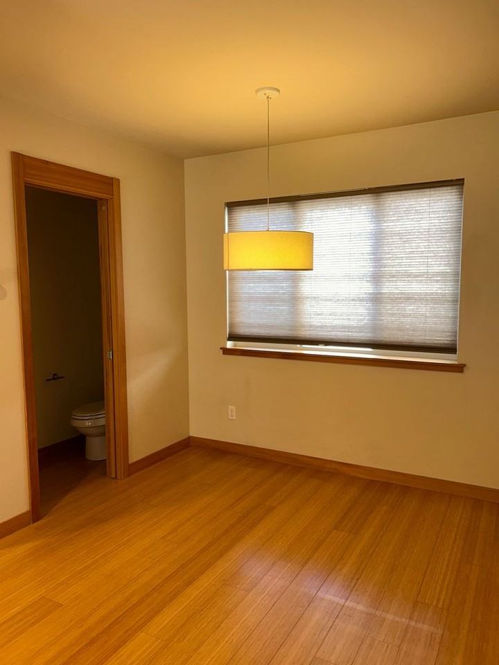 6025 California Ave Sw Apt C - Photo 5 of 16