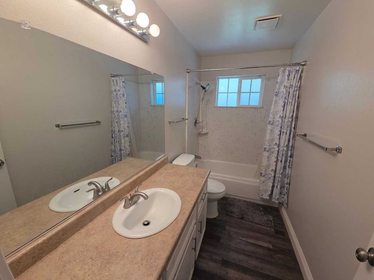 2160 Georgia Way - Photo 5 of 30