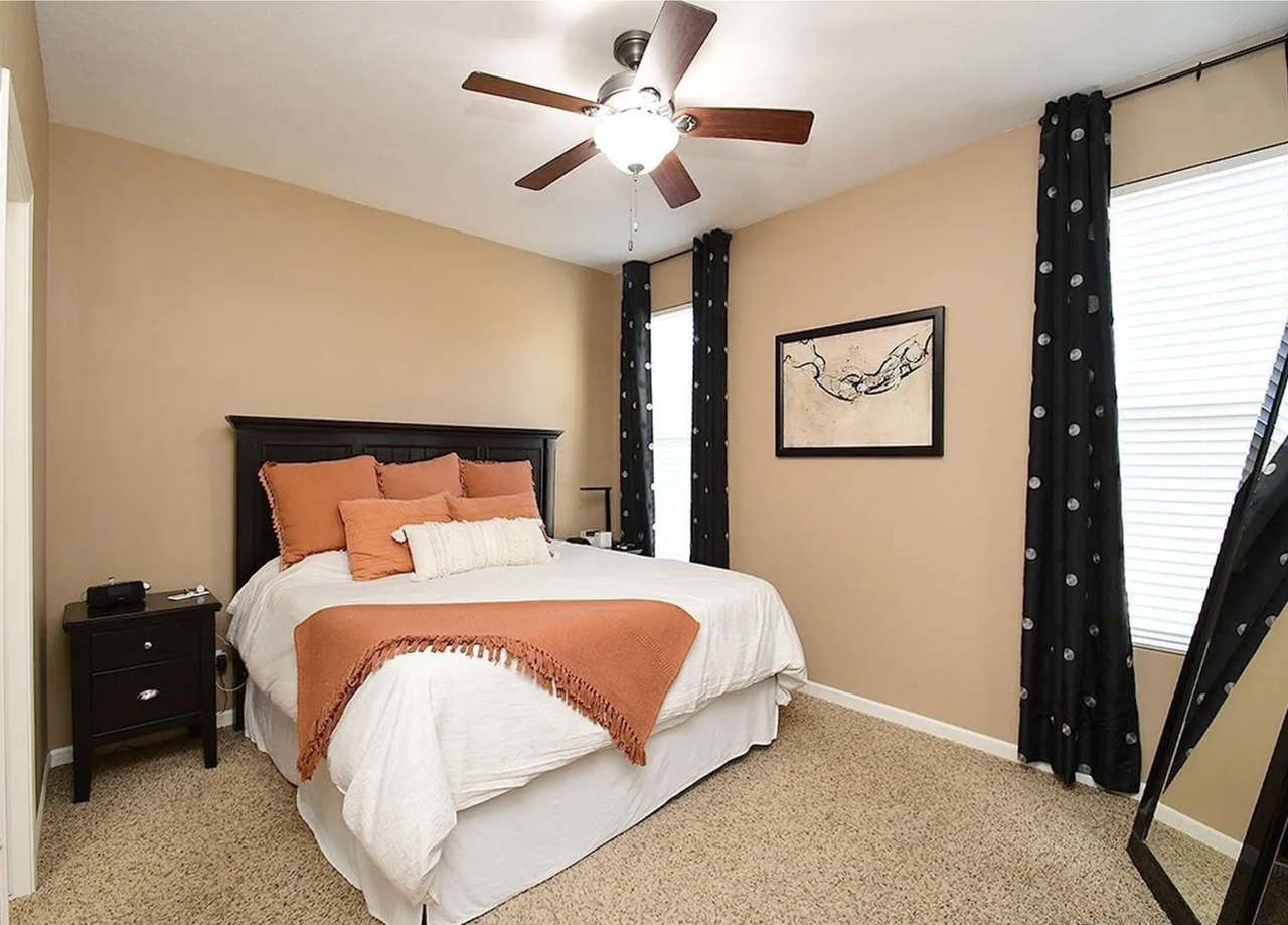20823 Charles St - Photo 6 of 14