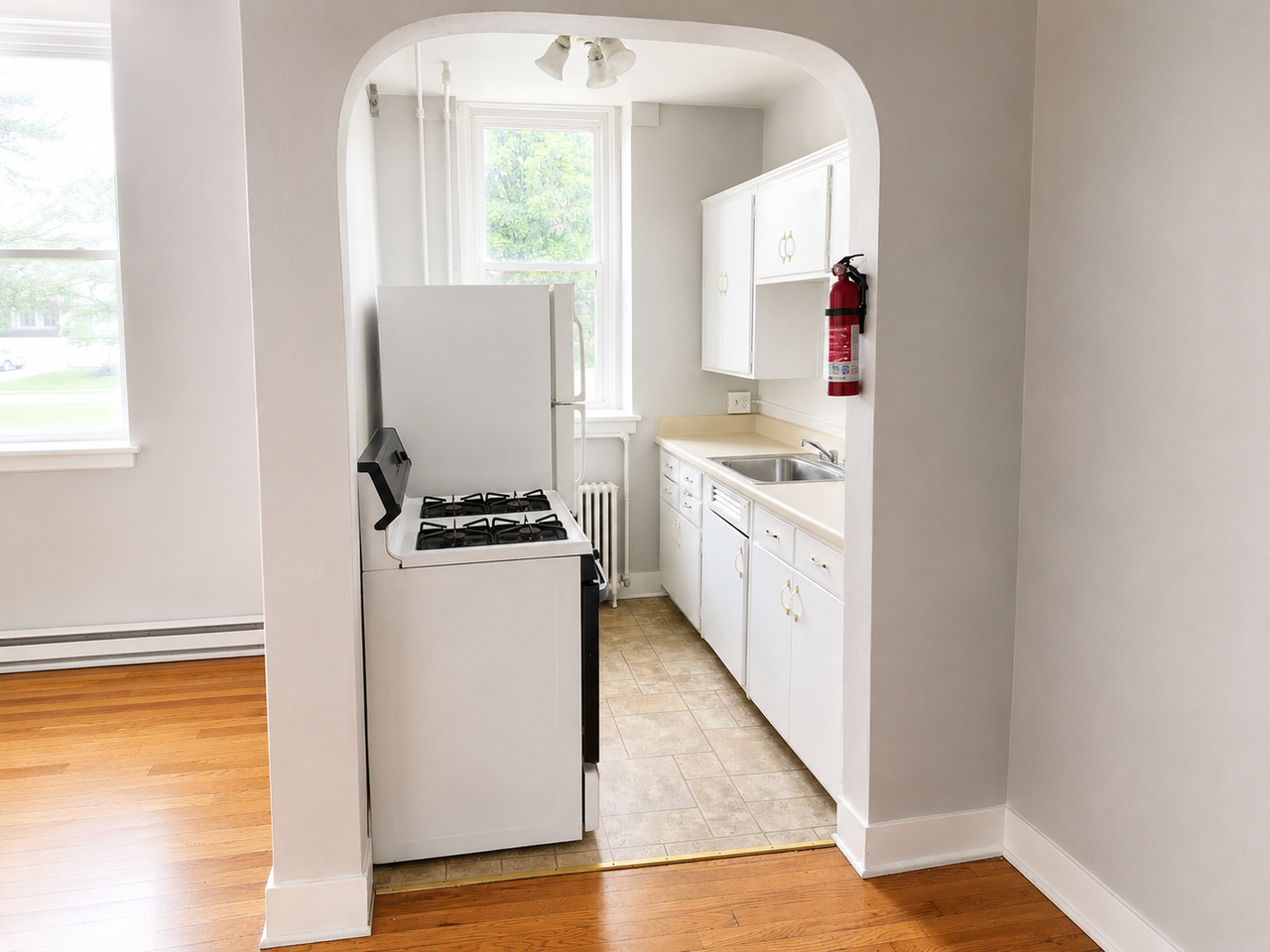 Central Avenue Apartments - Photo 6 of 13