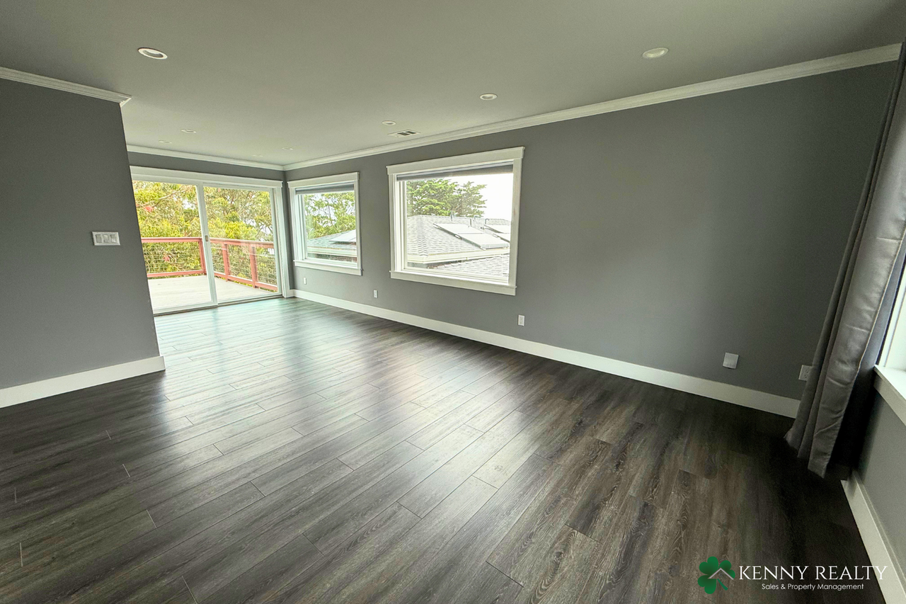 424 Manor Dr - Photo 5 of 31