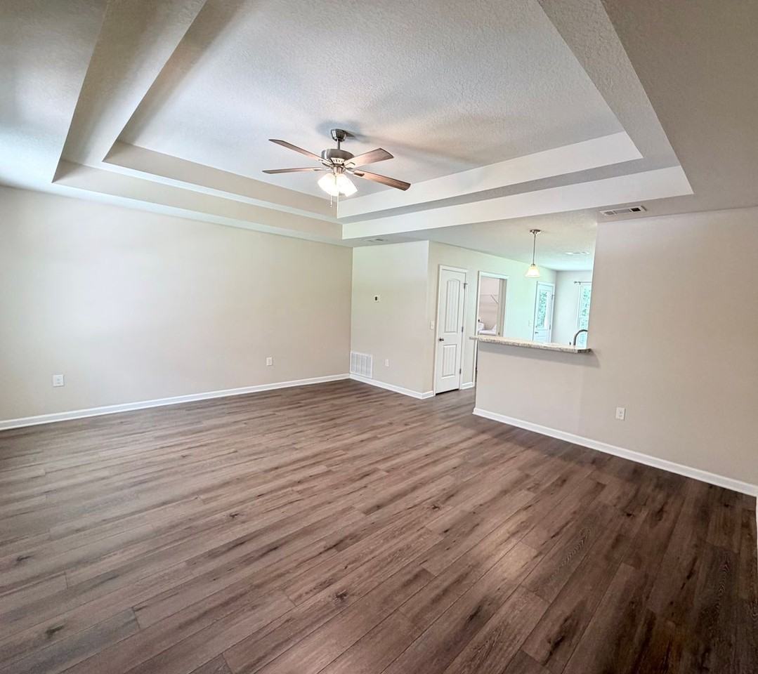 5890 Daffodil Dr - Photo 2 of 14