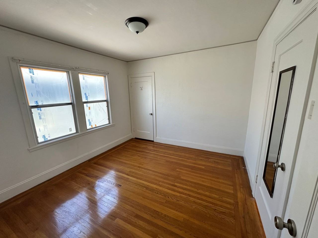 1066 Peralta Ave - Photo 6 of 15