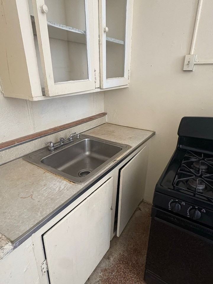 609 Cleveland - Photo 4 of 5