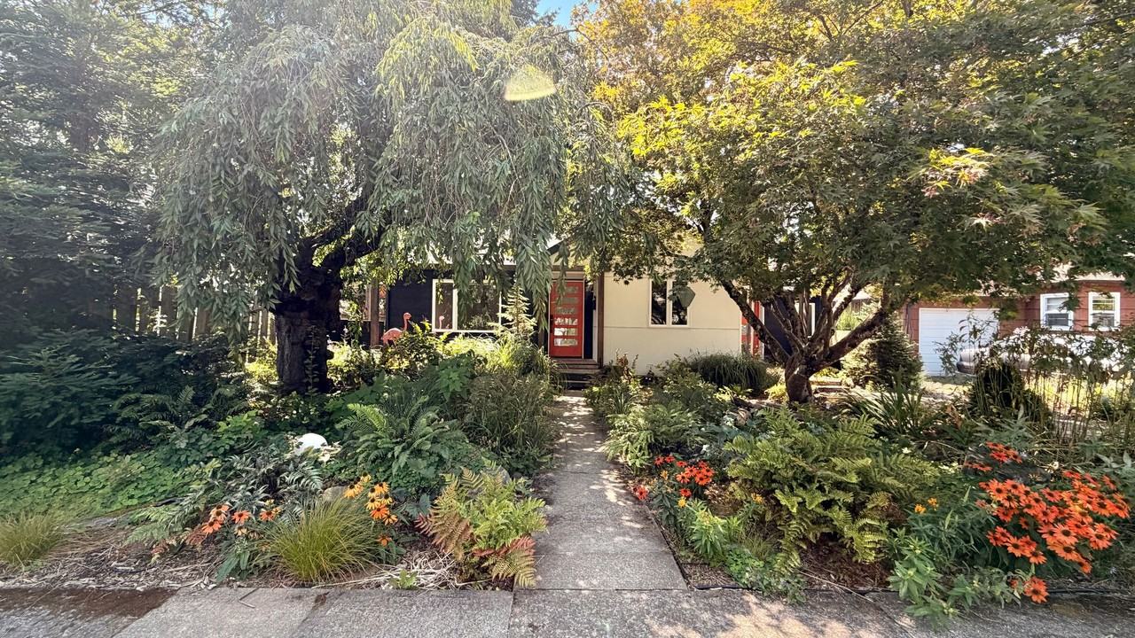 9340 Se Yamhill St - Photo 2 of 43