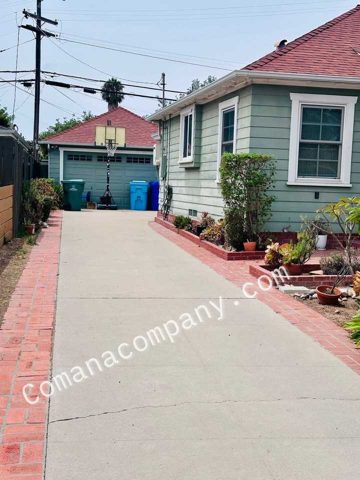 4806 Aragon Dr - Photo 3 of 33