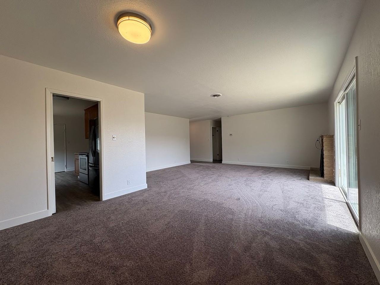 900 Wendy Hope Dr - Photo 4 of 19