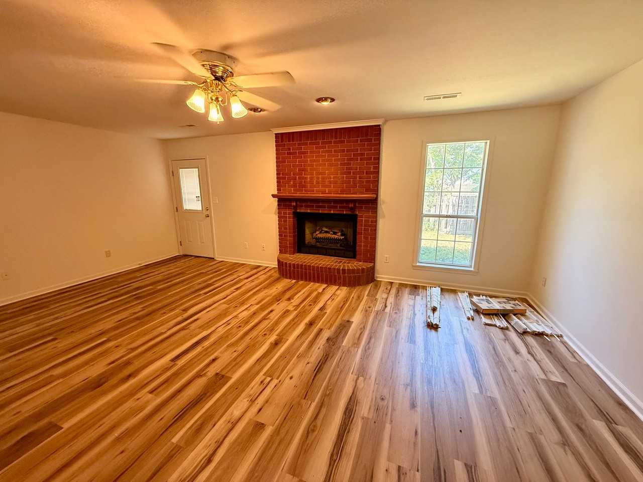 3108 Maplewood Ter - Photo 3 of 20