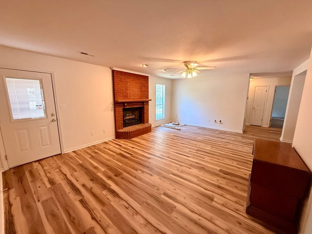 3108 Maplewood Ter - Photo 4 of 20